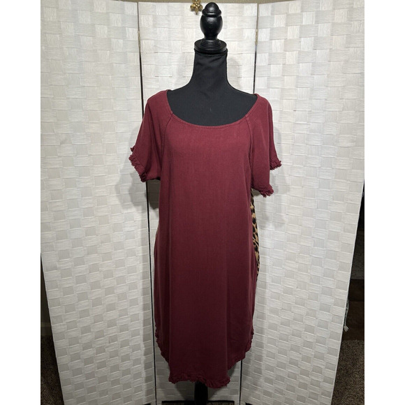 Umgee Womens Wine Animal Back Fishtail Scoop Tunic Dress Size Large Fall Boho - Picture 3 of 15